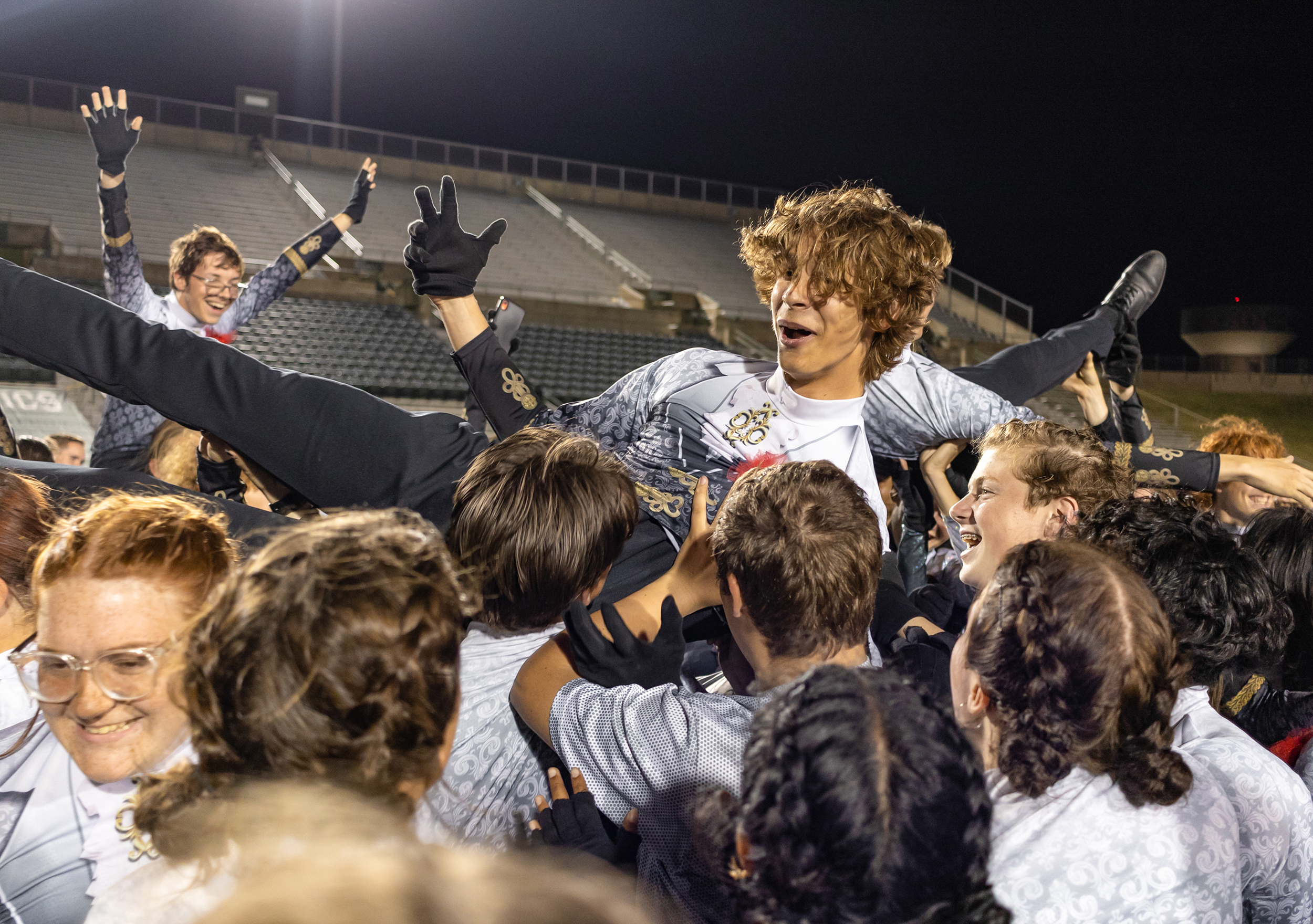 Crowdsurfing